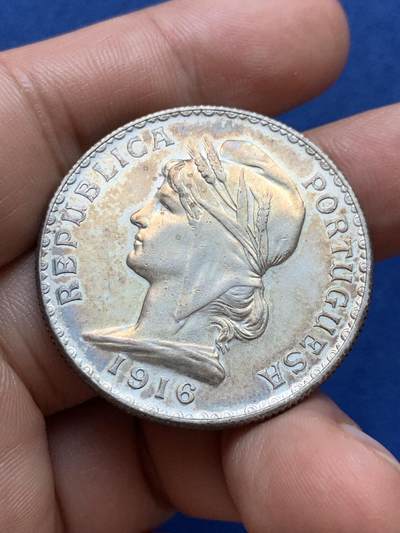 《竞宝斋》第410场 周日，周一，2场连拍 （全场包邮） 葡萄牙1916年谷物女神1埃斯库多大银币