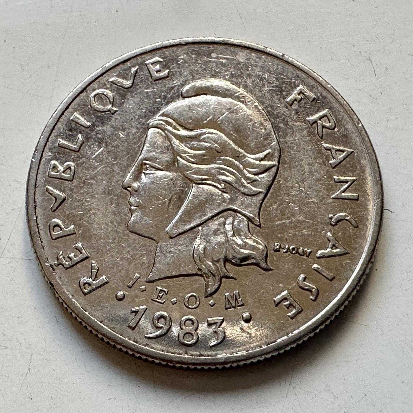 🌹外币初藏🌹🐯2025年第90场 周二无佣金特价场 新喀里多尼亚1983年10法郎