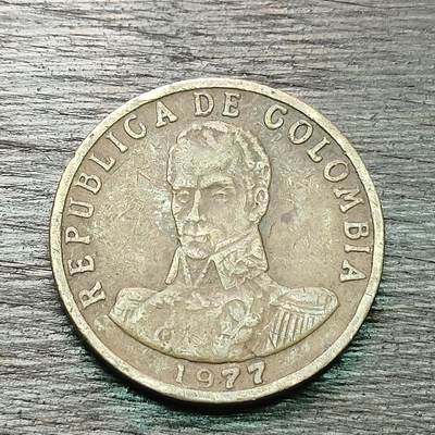 【铜匠收藏】★第130场★散币场，无佣金，30包邮。不满30元，支付5元运费。《接受代拍 代送NGC评级》 - 哥伦比亚 1977年 2比索 铜镍币 西蒙·玻利瓦尔