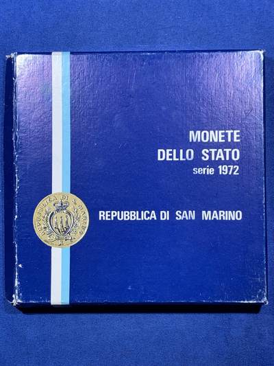 《竞宝斋》第410场 周日，周一，2场连拍 （全场包邮） 原盒证书 圣马力诺1972年8枚封装套币 其中一枚500里拉是银币 证书里带全套72年邮票8张 非常稀少