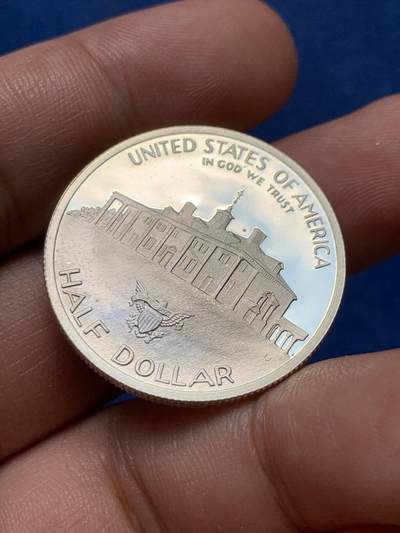 《竞宝斋》第410场 周日，周一，2场连拍 （全场包邮） 1982年乔治华盛顿诞辰250周年银币，半美元，镜面质感