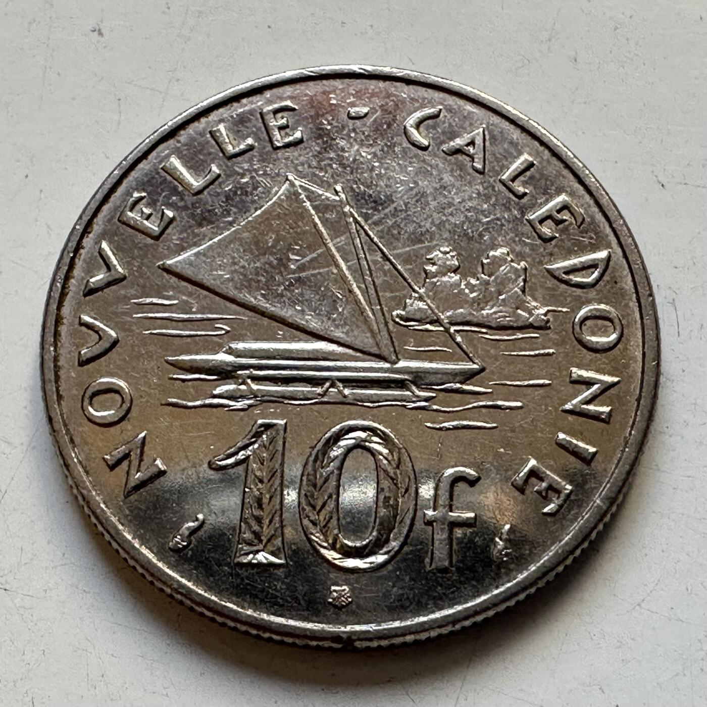 🌹外币初藏🌹🐯2025年第90场 周二无佣金特价场 新喀里多尼亚1983年10法郎