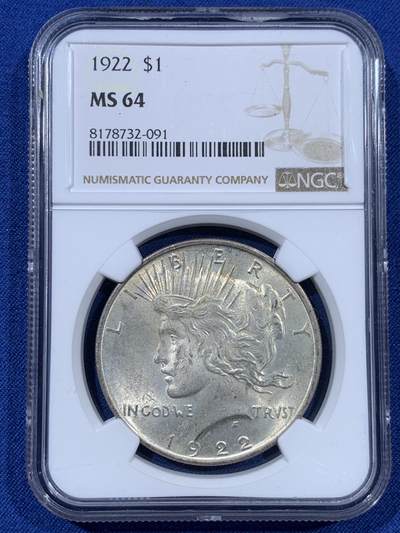 《竞宝斋》第410场 周日，周一，2场连拍 （全场包邮） - NGC MS64 美国1922年和平女神1美元银币，浅包浆状态非常舒服