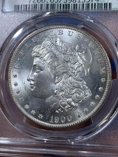 《竞宝斋》第410场 周日，周一，2场连拍 （全场包邮） NGC MS65 美国1900摩根1美元银币，老盒子