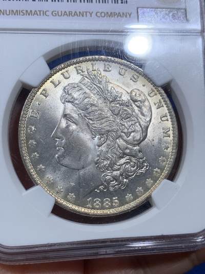 《竞宝斋》第410场 周日，周一，2场连拍 （全场包邮） NGC MS65 美国1885-O版摩根银币 转光犀利 可藏