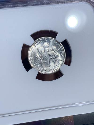 《竞宝斋》第410场 周日，周一，2场连拍 （全场包邮） NGC MS65 美国1946年10美分银币，罗斯福10美分首年份