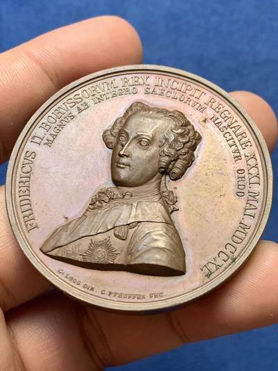 《竞宝斋》第410场 周日，周一，2场连拍 （全场包邮） 德国1815年普鲁士弗里德里希大公雕塑落成纪念大铜章 稀少品种 61.1克 49.5mm