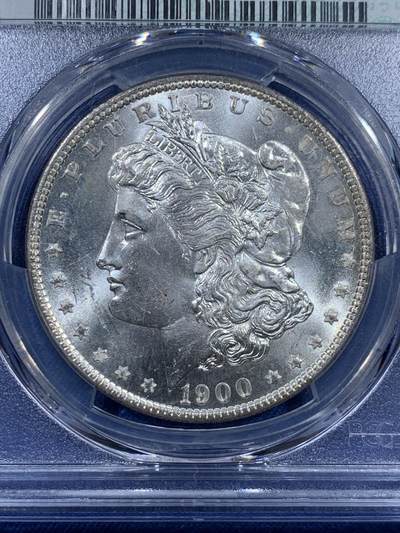 《竞宝斋》第410场 周日，周一，2场连拍 （全场包邮） NGC MS65 美国1900摩根1美元银币，老盒子