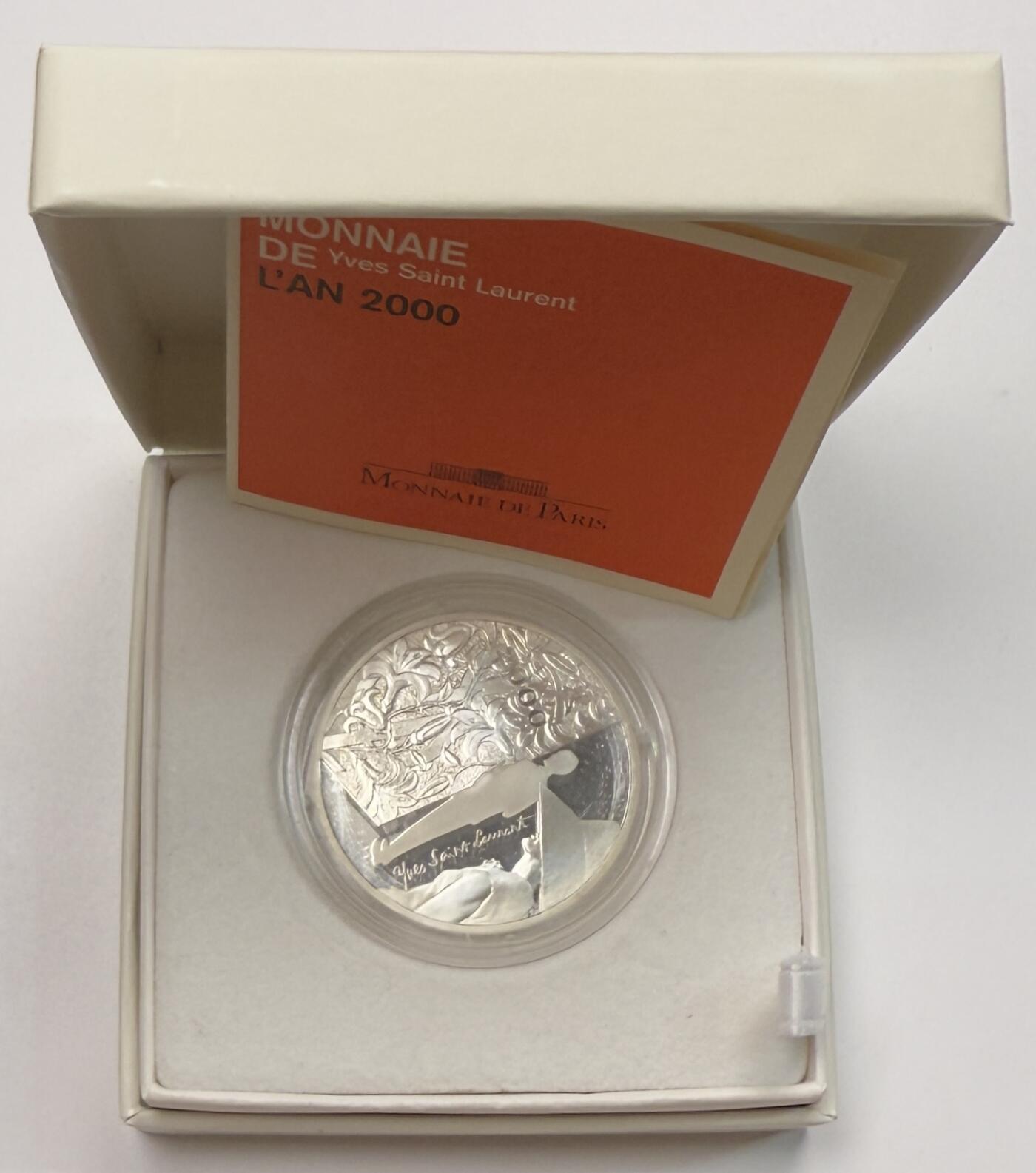 S&S Numismatic世界钱币-拍卖 第113期  法国2000年 伊夫·圣·罗兰 10法郎精制纪念银币 盒证齐全