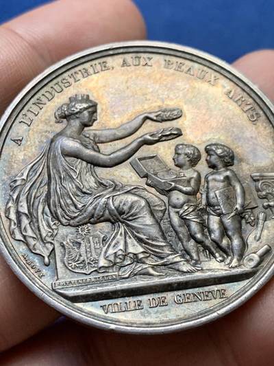 《竞宝斋》第410场 周日，周一，2场连拍 （全场包邮） 瑞士19世纪日内瓦艺术协会银章 大版 32.9克 45.5mm