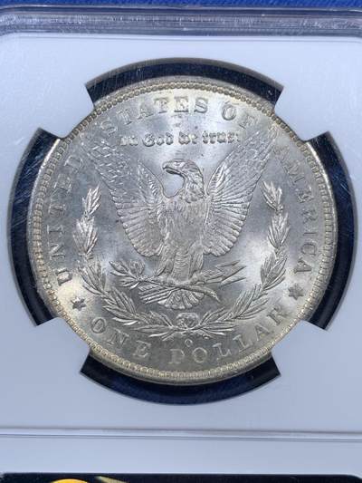 《竞宝斋》第410场 周日，周一，2场连拍 （全场包邮） NGC MS65 美国1885-O版摩根银币 转光犀利 可藏