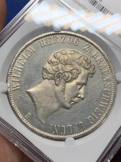 《竞宝斋》第410场 周日，周一，2场连拍 （全场包邮） NGC UNC 德国 1856年 不伦瑞克 2泰勒银币 37克大规格 细节非常好