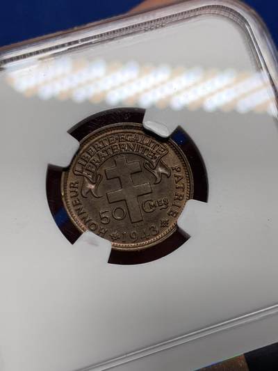 《竞宝斋》第410场 周日，周一，2场连拍 （全场包邮） NGC MS62BN 法属赤道非洲 1943年 50分红铜币