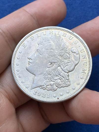 《竞宝斋》第410场 周日，周一，2场连拍 （全场包邮） 美国1921年摩根自由女神银币，细节不错，AU状态