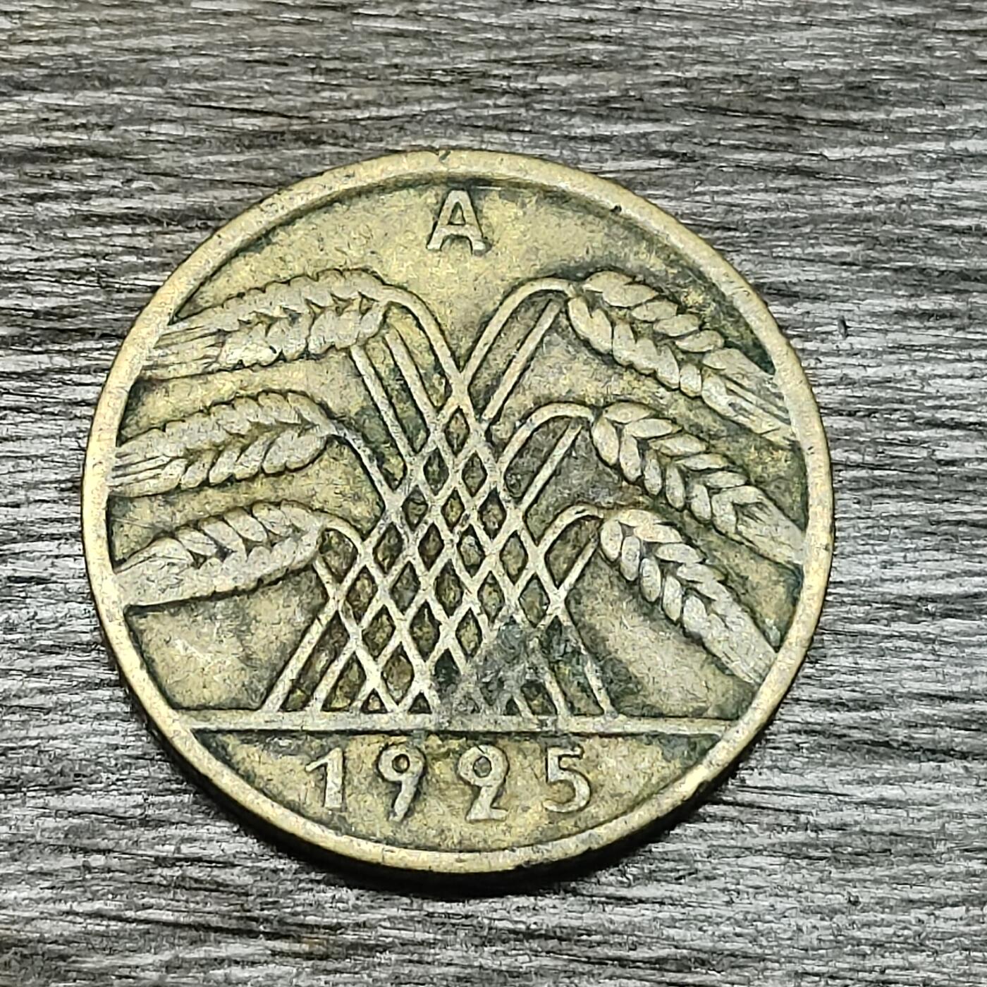 【铜匠收藏】★第130场★散币场，无佣金，30包邮。不满30元，支付5元运费。《接受代拍 代送NGC评级》 德国魏玛共和国 1925年 10芬尼 A厂 铜币