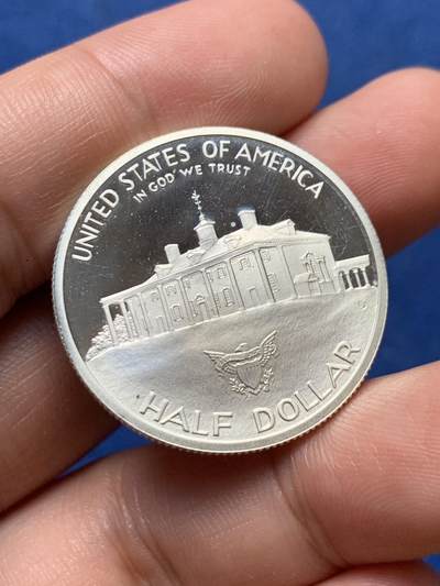 《竞宝斋》第410场 周日，周一，2场连拍 （全场包邮） 1982年乔治华盛顿诞辰250周年银币，半美元，镜面质感