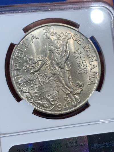 《竞宝斋》第410场 周日，周一，2场连拍 （全场包邮） NGC MS64 巴拿马 1947年 1波拿巴 银币 卷拆转光