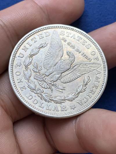 《竞宝斋》第410场 周日，周一，2场连拍 （全场包邮） 美国1921年摩根自由女神银币，细节不错，AU状态