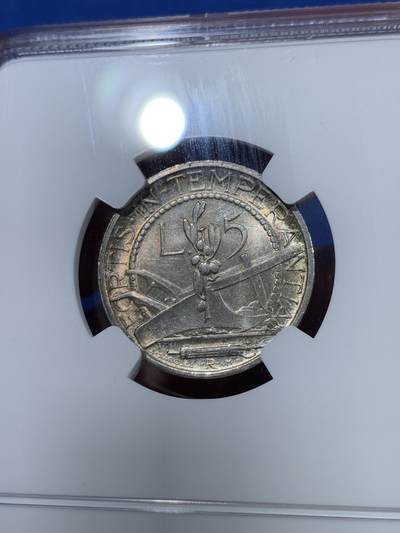 《竞宝斋》第410场 周日，周一，2场连拍 （全场包邮） NGC MS64 圣马力诺1937年女神半身像5里拉银币