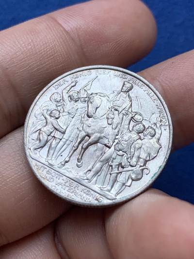 《竞宝斋》第410场 周日，周一，2场连拍 （全场包邮） 德国 1913年 普鲁士战胜拿破仑纪念2马克 光感不错