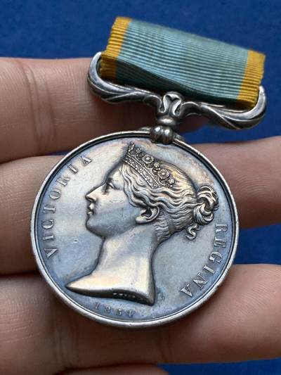 《竞宝斋》第410场 周日，周一，2场连拍 （全场包邮） 1834年克里米亚战争银质奖章 总重约36.8克