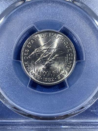 《竞宝斋》第410场 周日，周一，2场连拍 （全场包邮） PCGS MS67 高分 1982A 中非50法郎镍币 两面爆光 卷拆品 毫无使用痕迹 非洲币好品不易