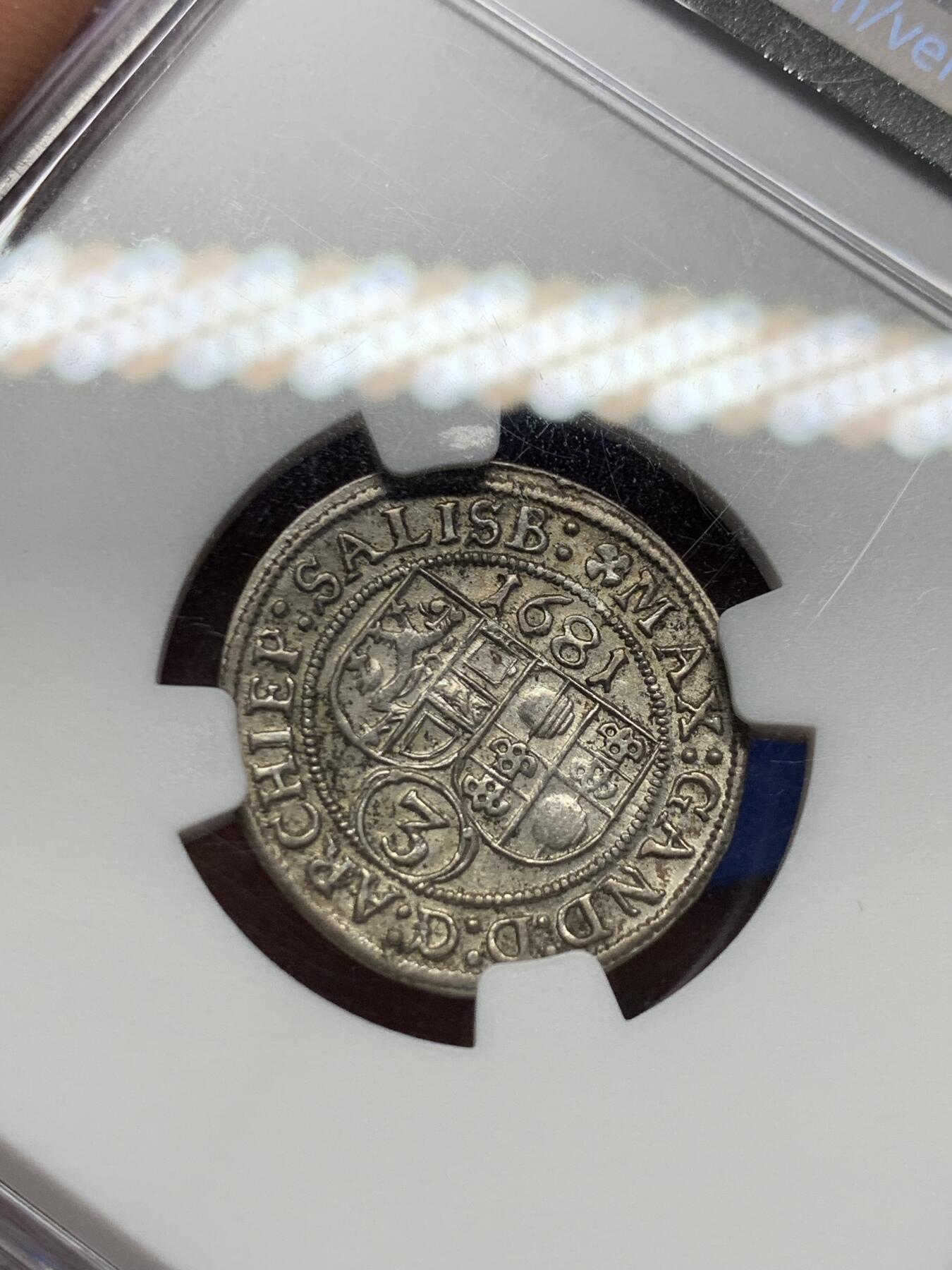 《竞宝斋》第410场 周日，周一，2场连拍 （全场包邮） NGC MS61 奥地利萨尔茨堡大主教1681年3克鲁泽银币 压印完美银光耀眼 脸和盾全清晰 优秀的MS