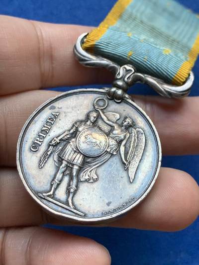 《竞宝斋》第410场 周日，周一，2场连拍 （全场包邮） 1834年克里米亚战争银质奖章 总重约36.8克