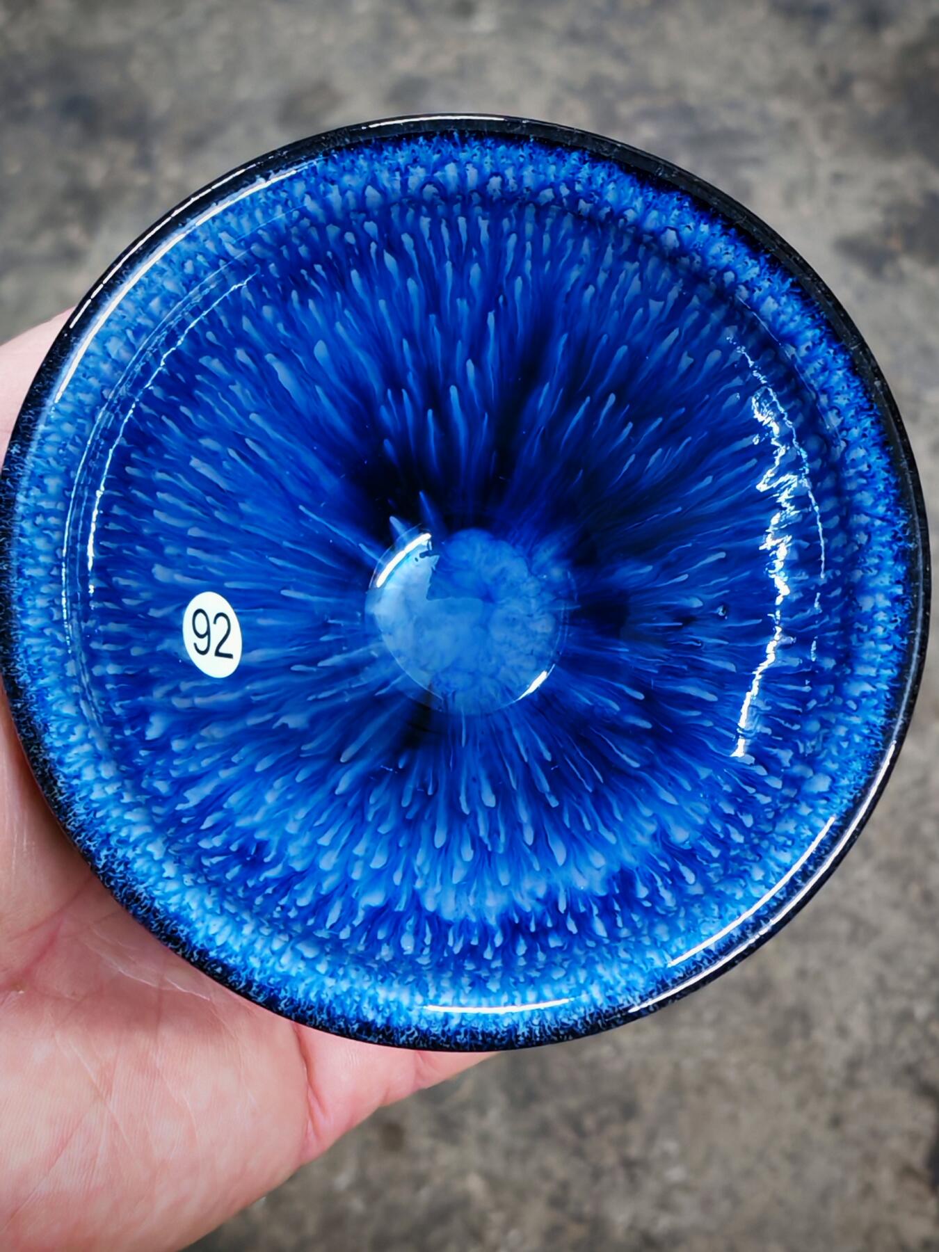 雪山之巅蓝釉雪花油滴极光变彩盏(32008)尺寸100*62mm容量150ml