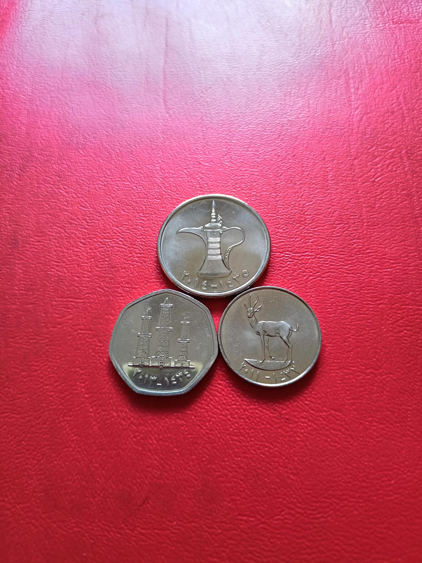 【云涧收藏】第五十五场 阿联酋2011年～2014年3枚，BU