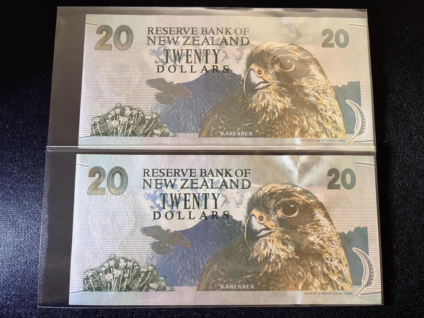 咖啡豆•收藏 2025年Aug_29th世界各国纸币拍卖 2枚 新西兰 1992年 10元 全新UNC 外国纸币 百位号 背蓝山