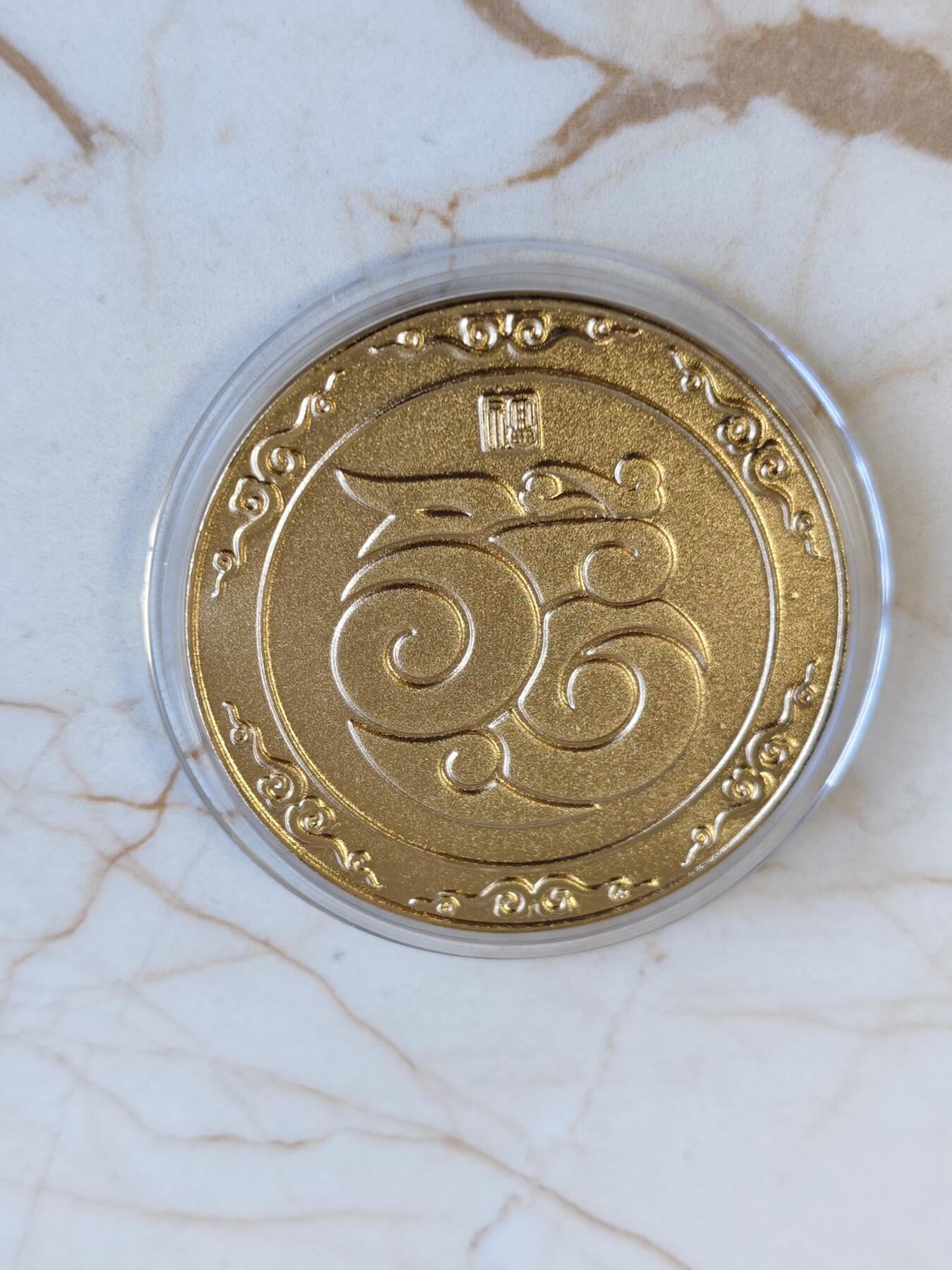 第171期拍卖【长期征集拍品】 中国龙凤和鸣纪念吊坠 2X5克 999银 发行量：10万套 盒证全