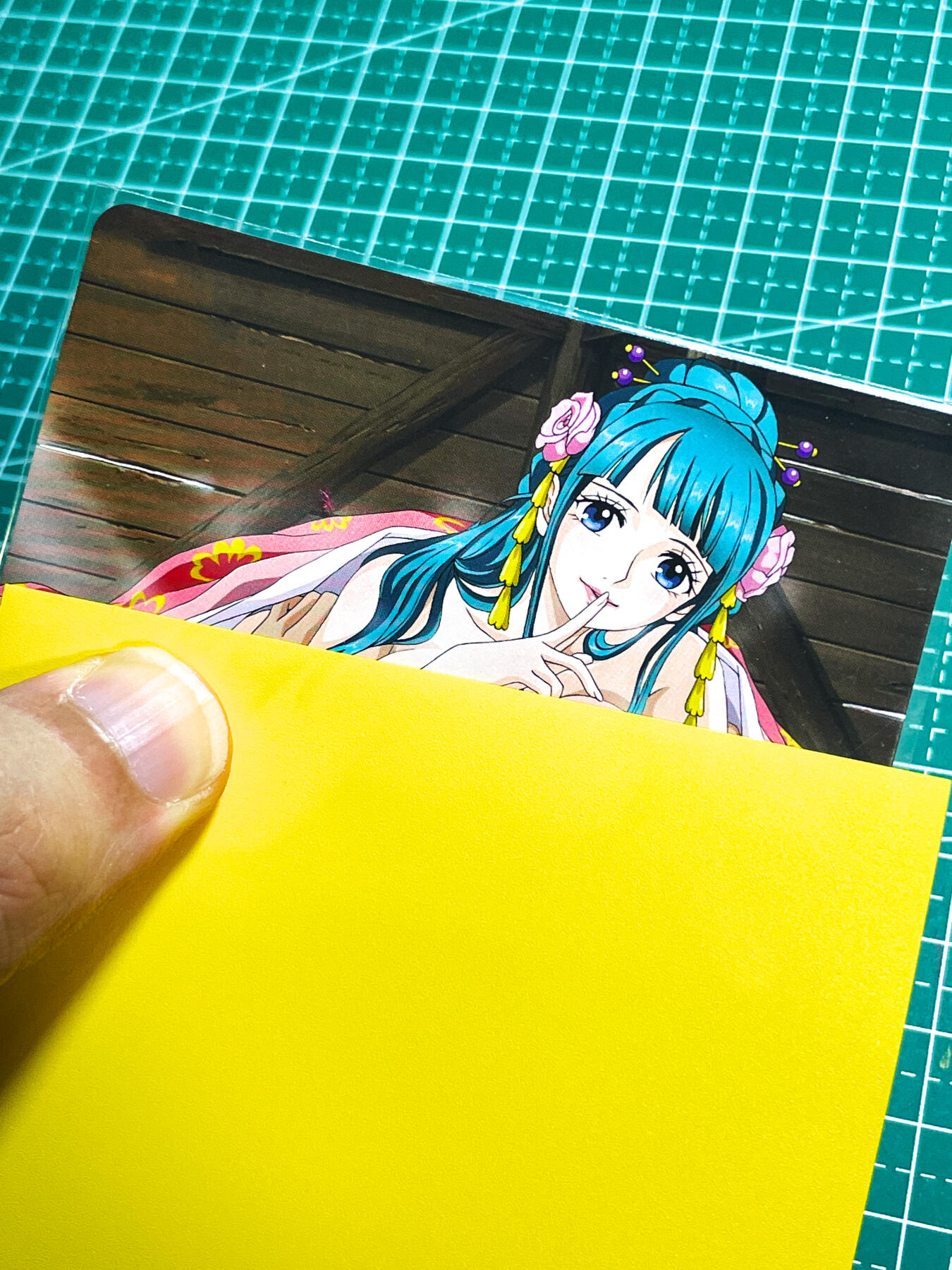 显眼宝28期【关注参拍有赠卡】 涅槃卡牌   超级老卡系列卡   阿紫夜袭艺术卡   共1张   彩签彩闪工艺   小卡尺寸  60*87