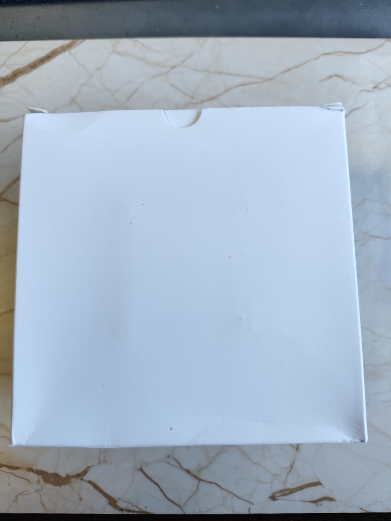 第171期拍卖【长期征集拍品】 中国龙凤和鸣纪念吊坠 2X5克 999银 发行量：10万套 盒证全