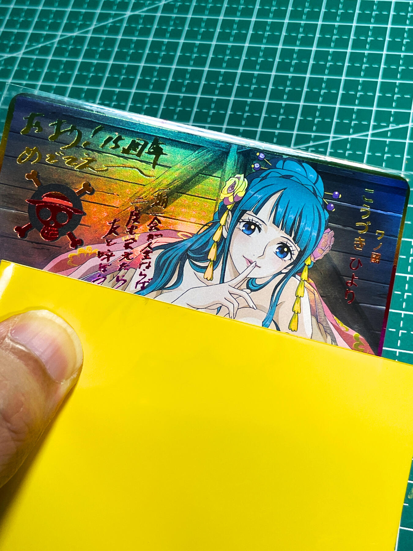 显眼宝28期【关注参拍有赠卡】 涅槃卡牌   超级老卡系列卡   阿紫夜袭艺术卡   共1张   彩签彩闪工艺   小卡尺寸  60*87