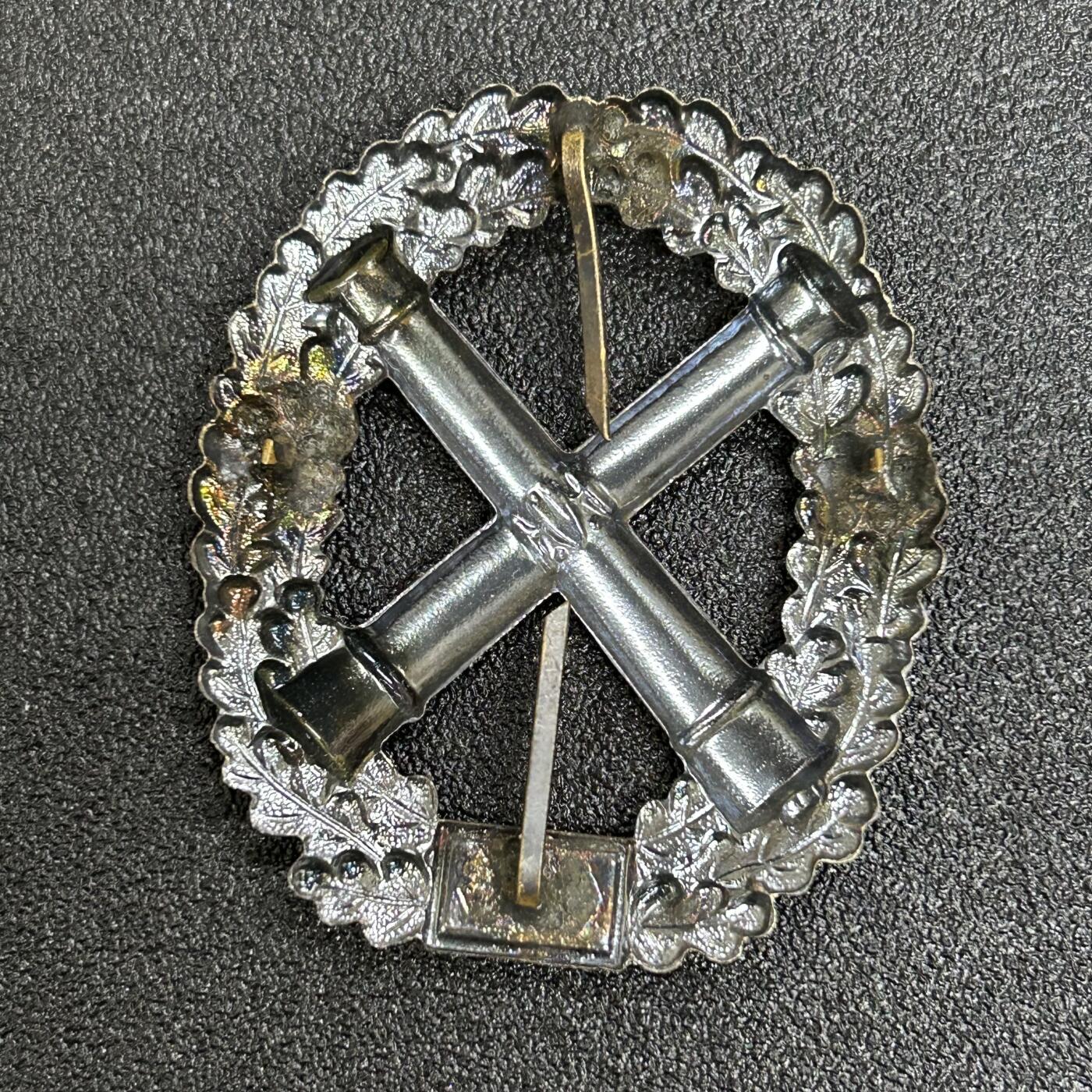 西秦中古拍卖第五十五期 德国炮兵帽徽