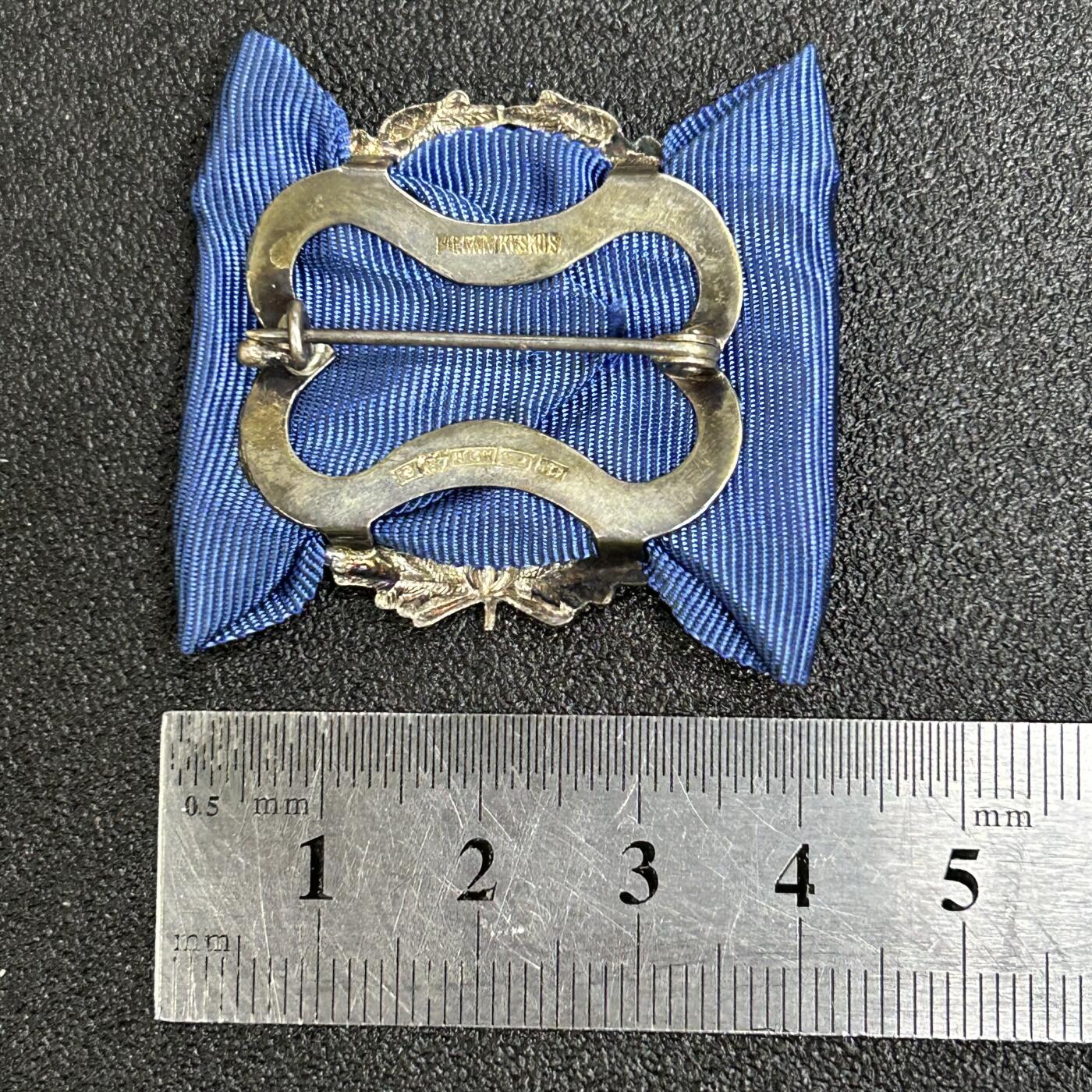 西秦中古拍卖第五十五期 芬兰商会服务20年奖章 银制 带银标