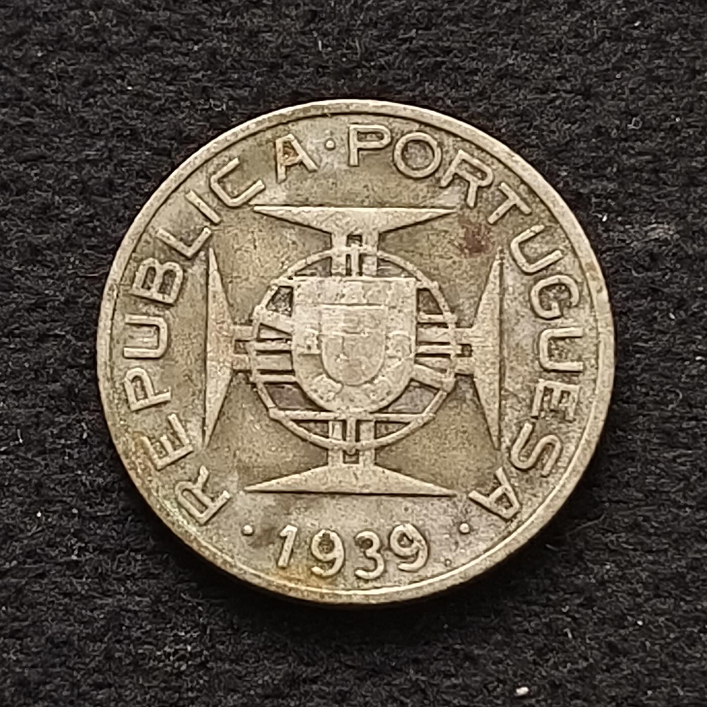 【全场包邮】纯粹捡漏拍453场 葡属圣多美和普林西比1939年2.5埃斯库多银币