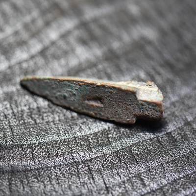 【良泉】第37期【直播场】9月4日晚19.30点开拍！ 160组，西方古代钱币、丝路金银铜件专场 -  公元前后【西域】青铜箭头，