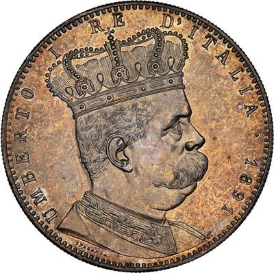 万国钱币拍卖第051期 - NGC MS64 1891年意属殖民地厄立特里亚翁贝托一世5里拉大银币 世界钱币名誉品种 厄立特里亚在拉丁语中意为红海 意大利殖民系列中最为出色的设计 近年来火热的价格表现也印证了这一点 高分也是越来越难见到 此枚均匀一色的火烧云包浆 转光层非常完整 盒子略花 实物上手绝对惊艳的一枚
