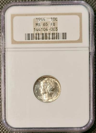 甄臻铺-世界币章拍卖（第30期），送拍享返佣金等优惠多多 - NGC-MS65FB 1944年美国小飞侠，金色包浆，少见FB后缀