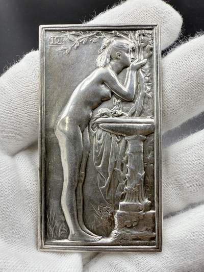 「木头集藏」章牌精品专场！ - D.Dupuis～法国“泉” 艺术银章，尺寸：66.5×36mm，54.9 g，边铭：丰饶角 ARGENT，名家代表作！