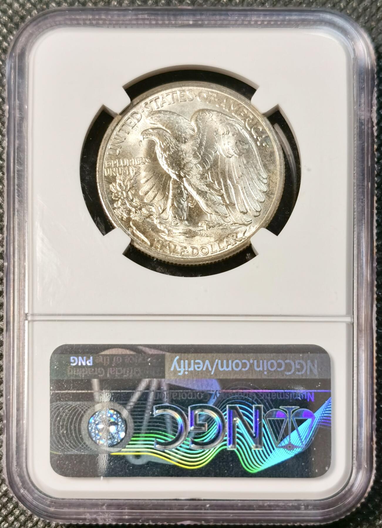 甄臻铺-世界币章拍卖（第30期），送拍享返佣金等优惠多多 NGC-MS65 1946年D版美国行走女神半美元，高分卷拆