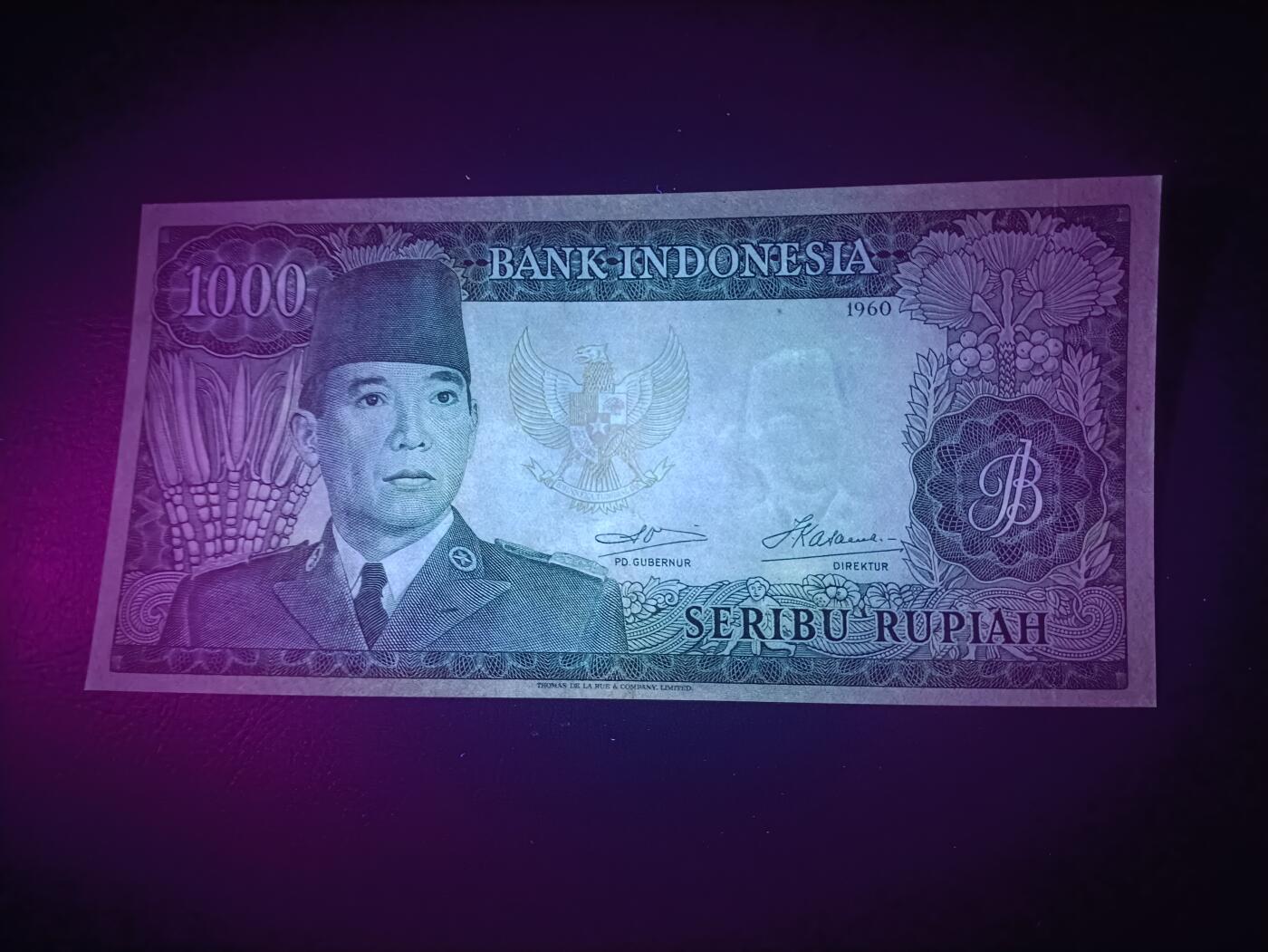 2025八月第四期（总189期） 印度尼西亚1960版1000卢比AUNC，早期短号码版本，苏加诺总统和民族舞蹈，稀有面值