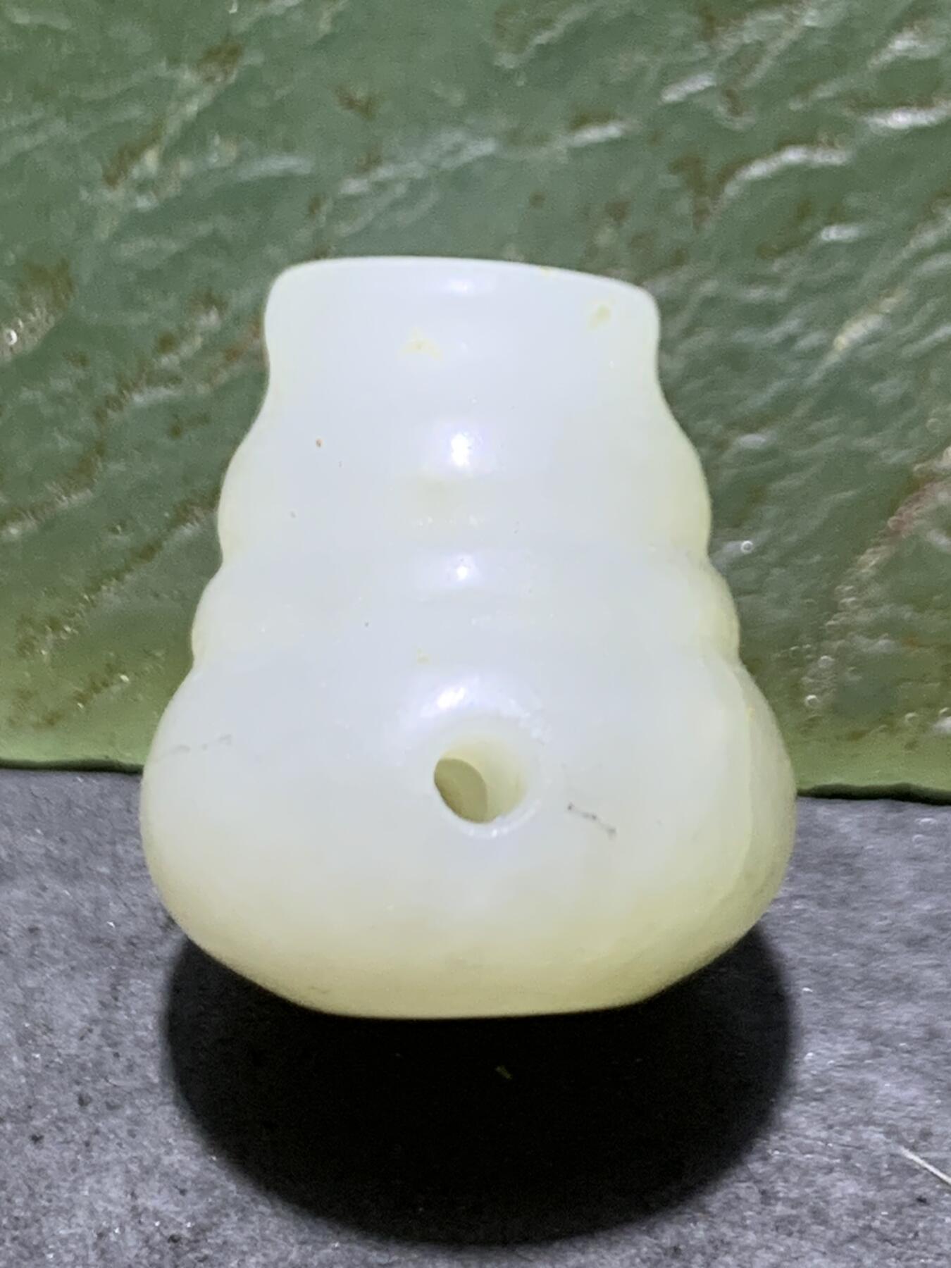 天然水草沁和田玉随形一体佛头三通一个