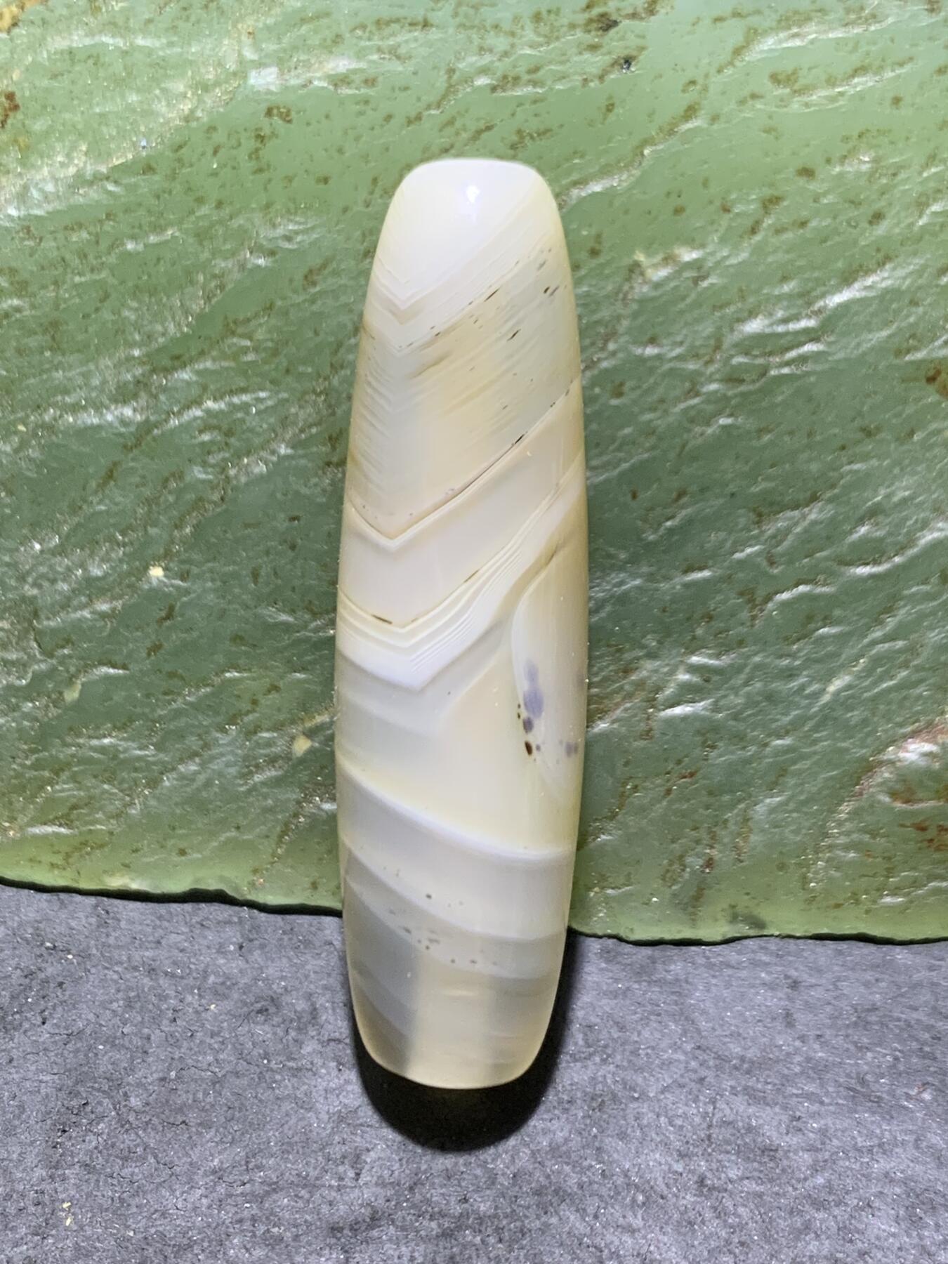 精美马达加斯加水墨草花纹海洋玉髓桶珠一颗