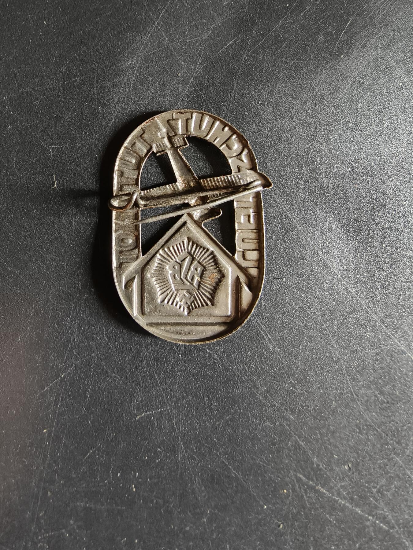 老王徽章第143期