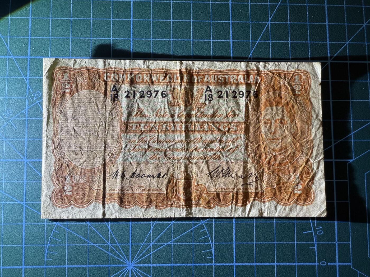 【炜奕收藏】，第四十二期 1949年澳大利亚10先令，流通品相