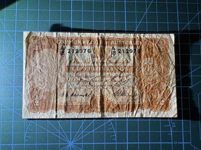 【炜奕收藏】，第四十二期 1949年澳大利亚10先令，流通品相