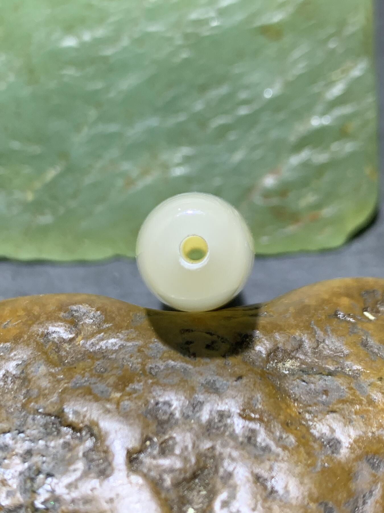 精美马达加斯加水墨草花纹海洋玉髓桶珠一颗